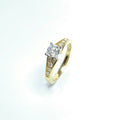 18ct Yellow Gold Diamond Ring