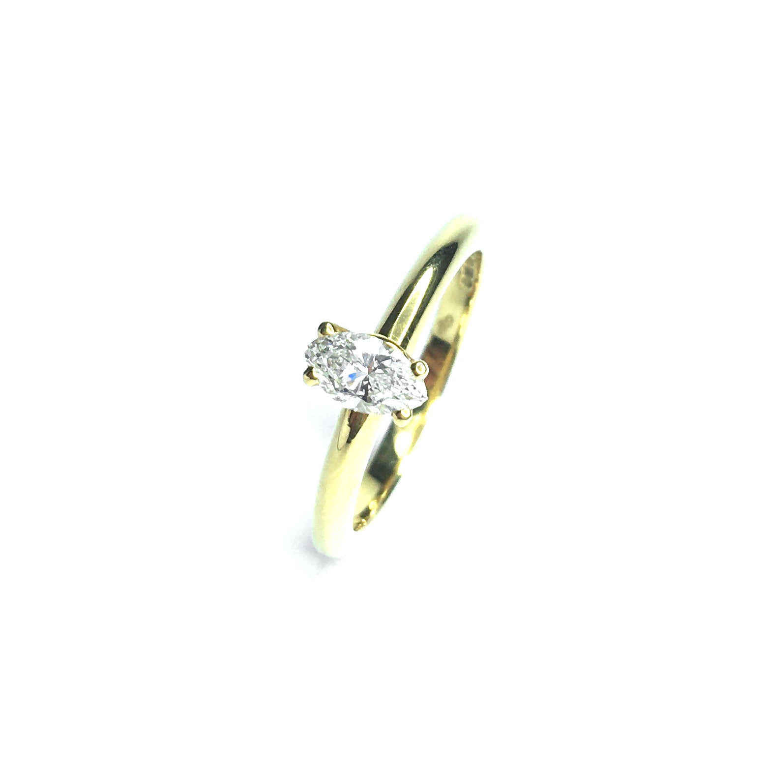 18ct Yellow Gold Diamond Ring