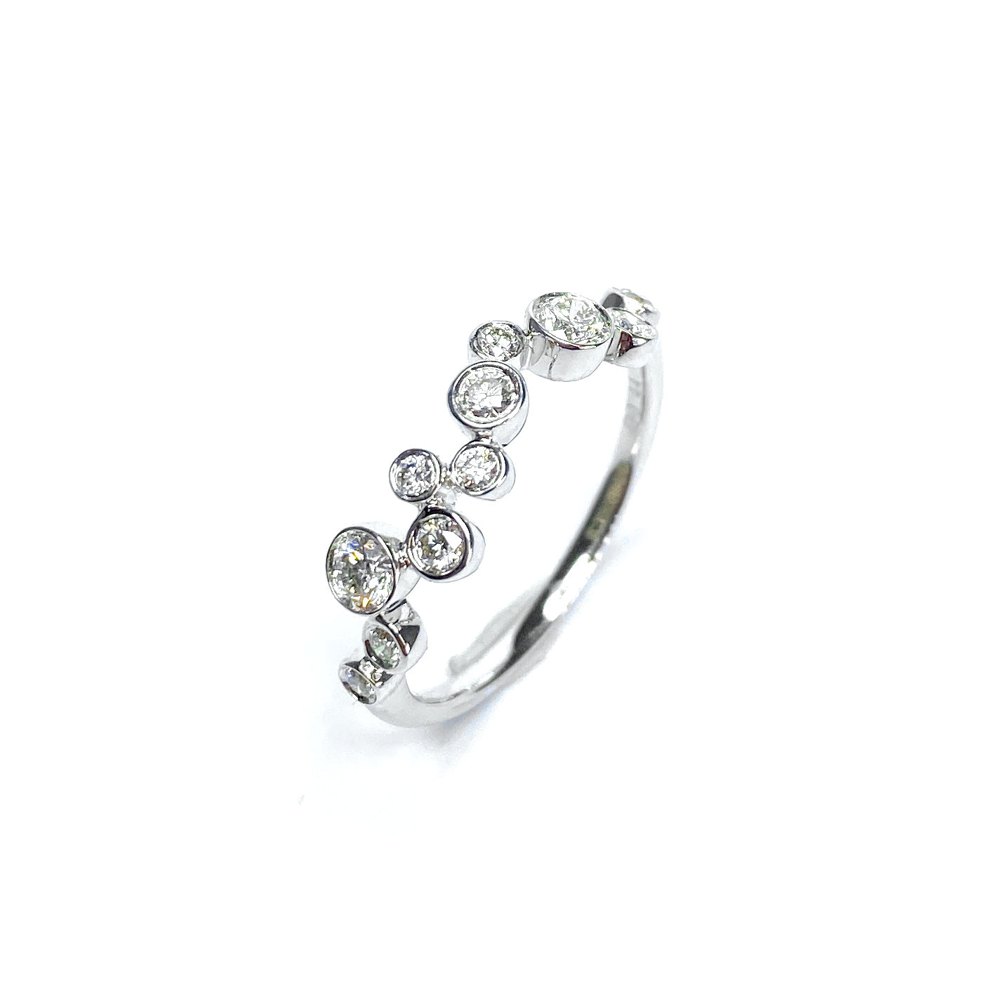 18ct White Gold Diamond Ring