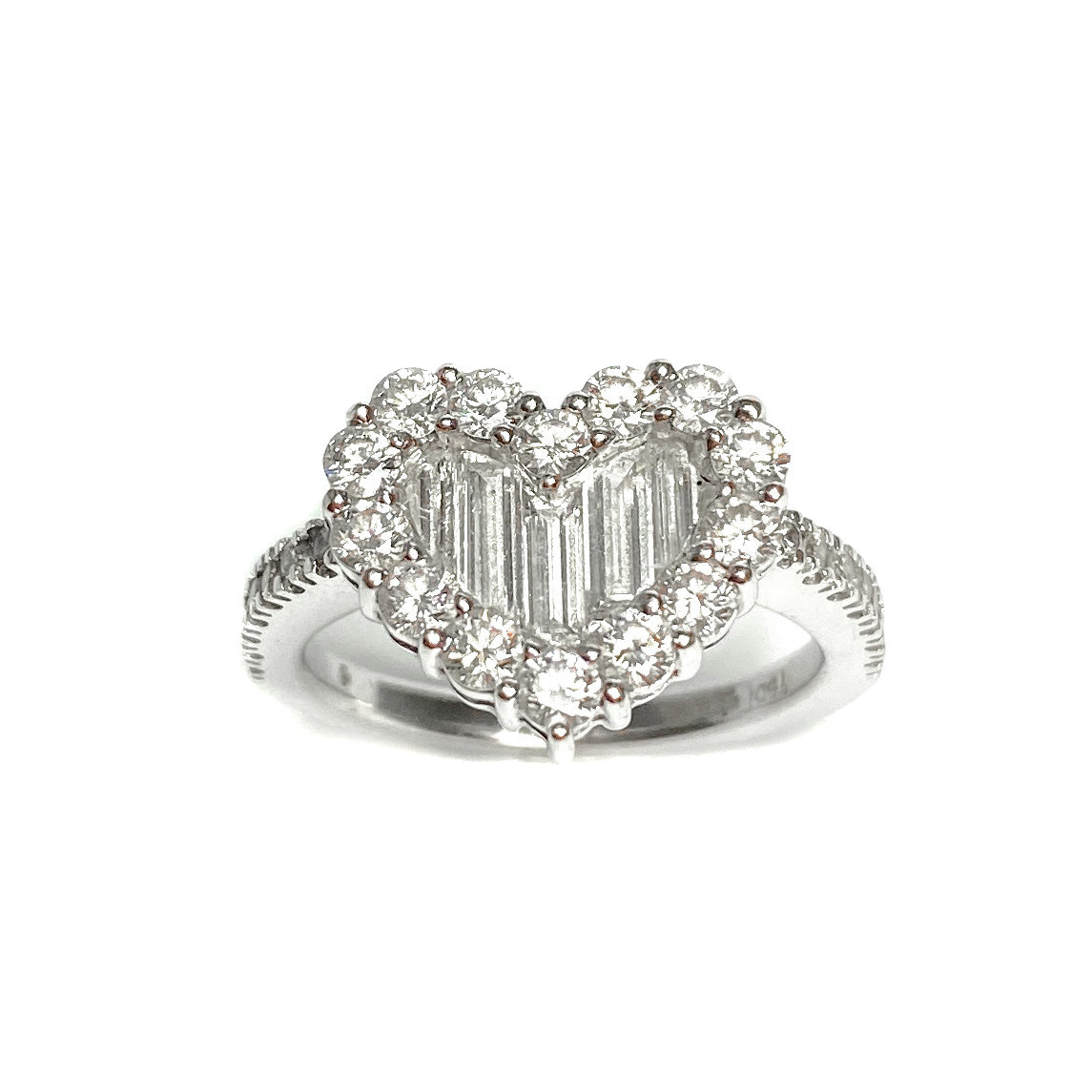 Second Hand 18ct White Gold Diamond Heart Shaped Ring