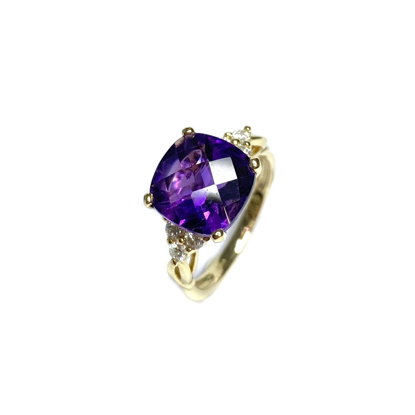 9ct Yellow Gold Amethyst & Diamond Ring