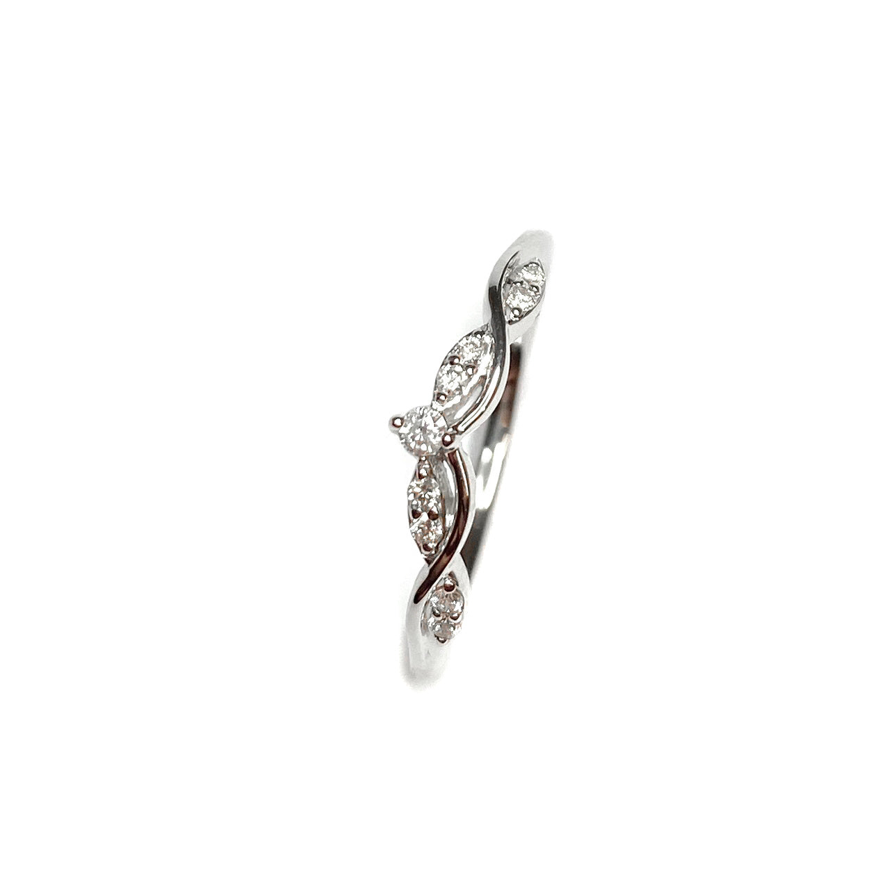18ct White Gold Diamond Ring