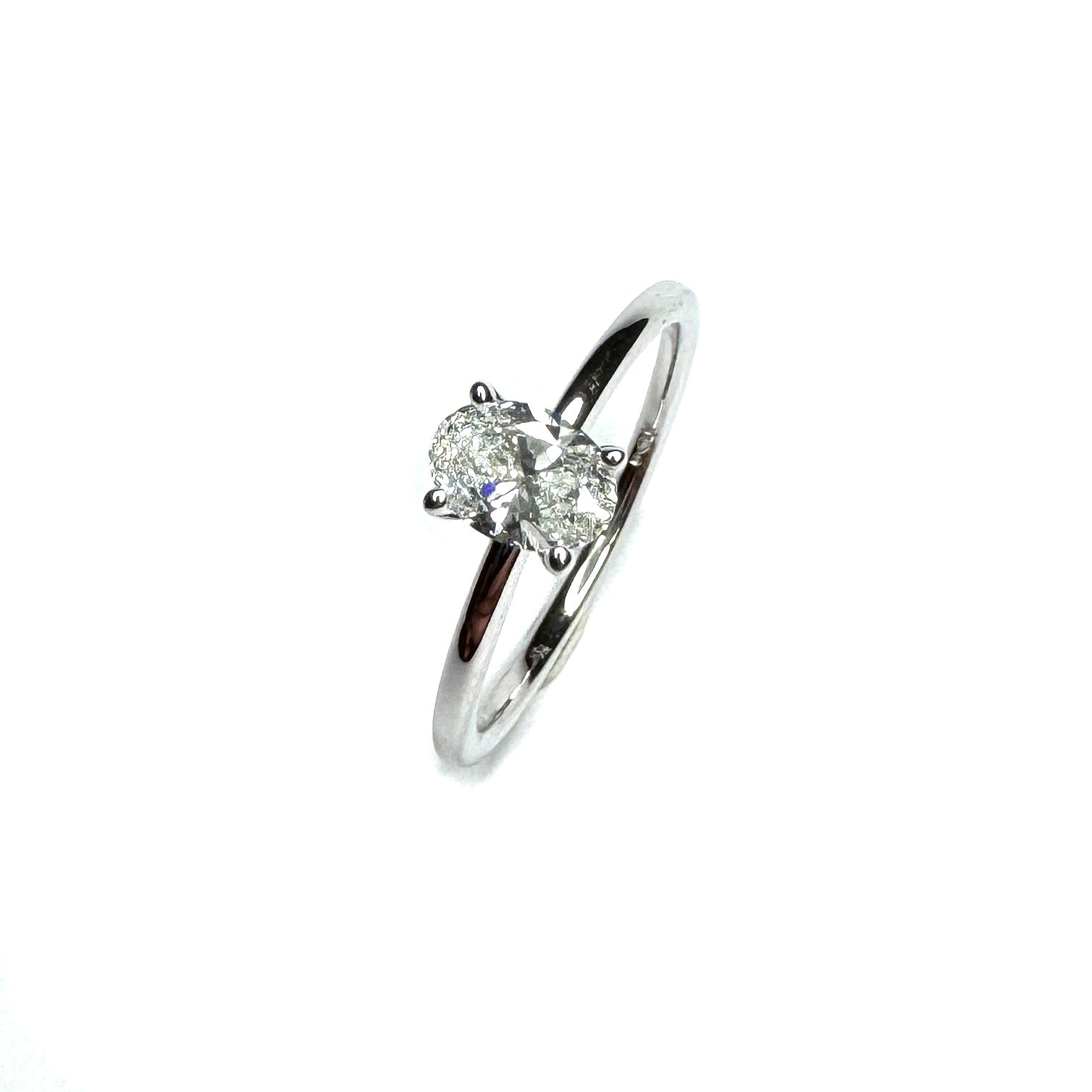 Platinum Oval Diamond Solitare Ring