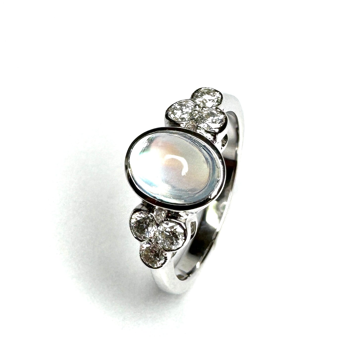 18ct White Gold Moonstone & Diamond Ring