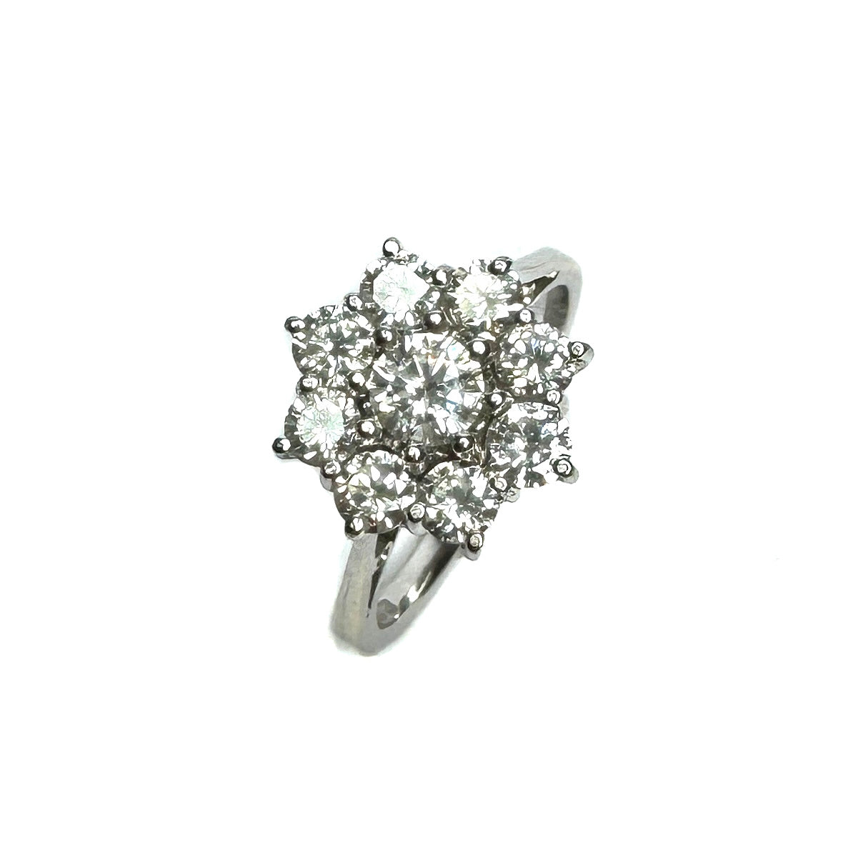 Second Hand 18ct White Gold Diamond Cluster Ring