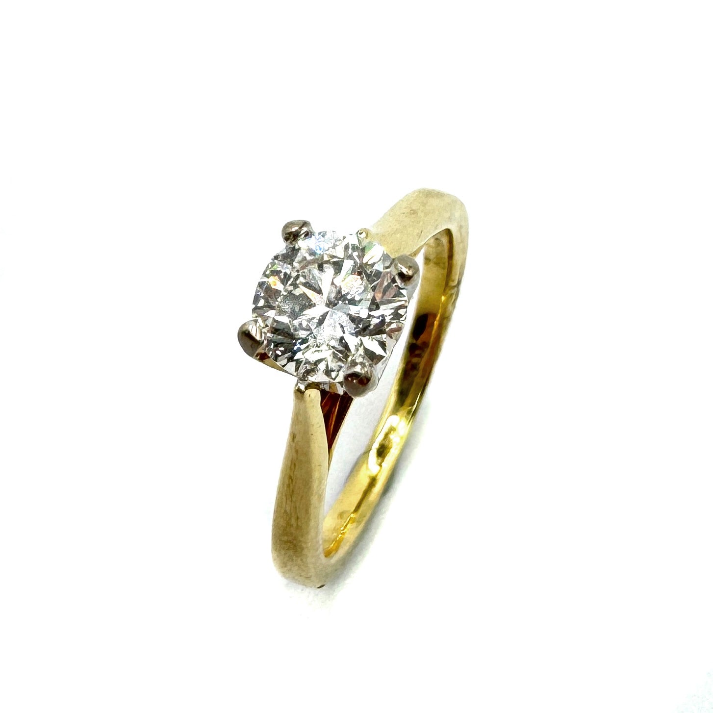 Second Hand 18ct Yellow Gold Diamond Solitare Ring