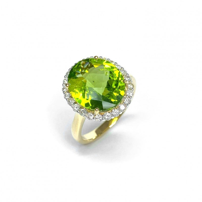 18ct Yellow Gold Peridot & Diamond Ring