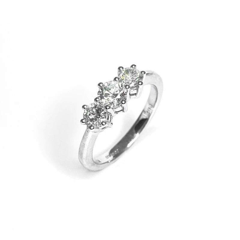 18ct White Gold 3 Stone Diamond Ring