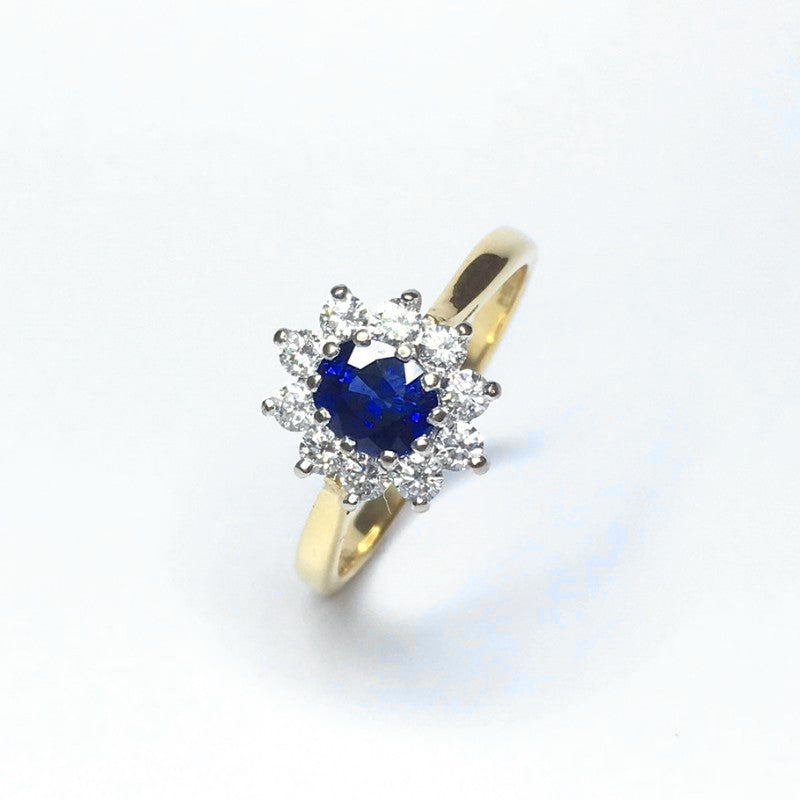 Second Hand Sapphire &amp; Diamond Ring in 18ct Yellow Gold