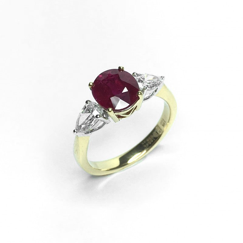 18ct Yellow Gold Ruby & Diamond Ring