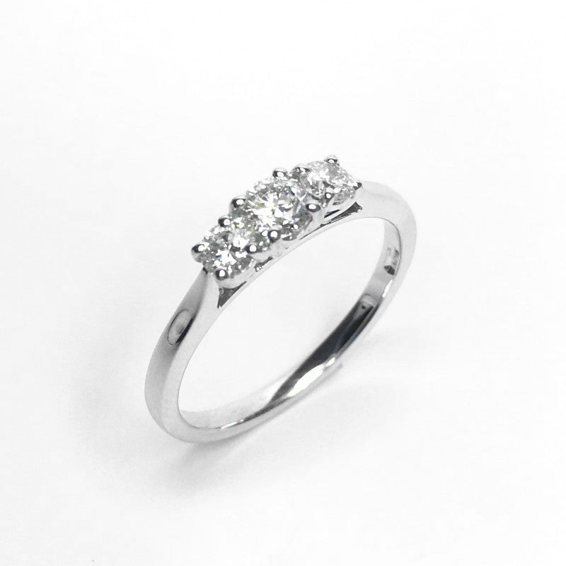 18ct White Gold 3 Stone Diamond Ring