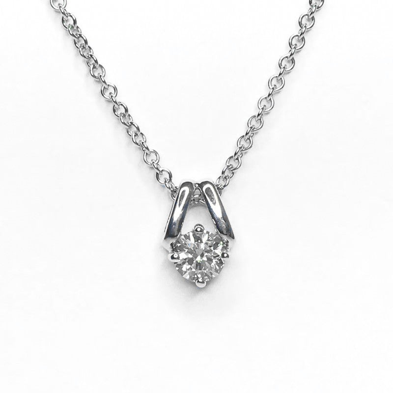 Diamond Pendant in 18ct White Gold
